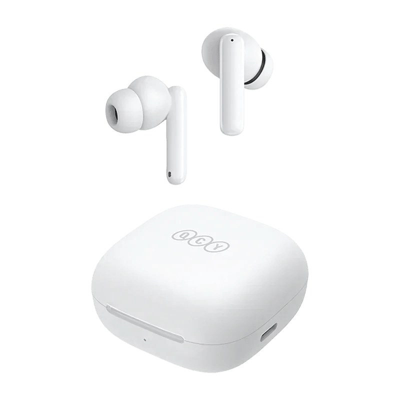 QCYのワイヤレスイヤホンと充電ケース、白いデザインでコンパクト
